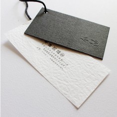 Custom Clothing Natural Recycled Printing Paper Hangtag Fashion Design Garment Tags