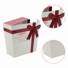 Custom Printed Hard Cardboard Box Luxury White Magnetic Closure Gift Box With Ribbon